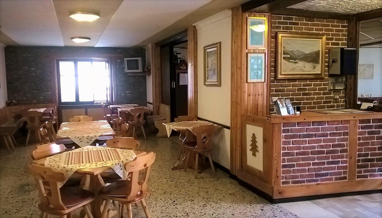 Hotel Villa Cary Oulx المظهر الخارجي الصورة