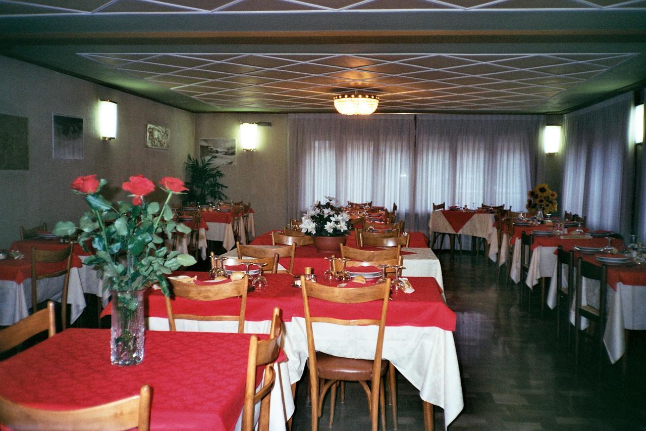 Hotel Villa Cary Oulx المظهر الخارجي الصورة